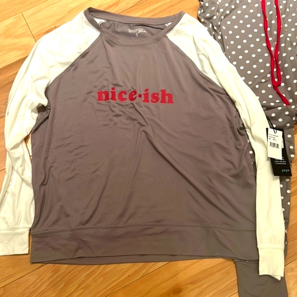 Wild fox intimidates pajamas size small women’s - Picture 2 of 11